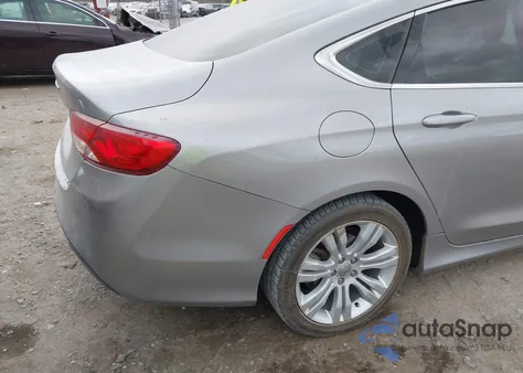 2015 Chrysler 200 Limited z USA, uszkodzony, nr VIN 1C3CCCAB9FN543448